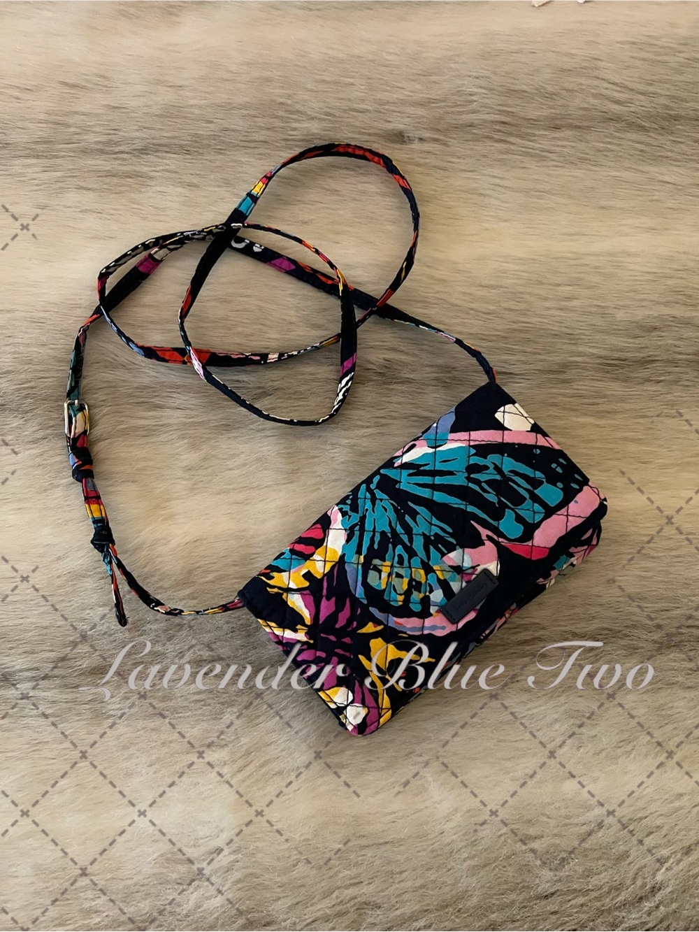 VERA BRADLEY Butterfly Flutter 2018 Wallet On A String Convertible Black Hot Pin